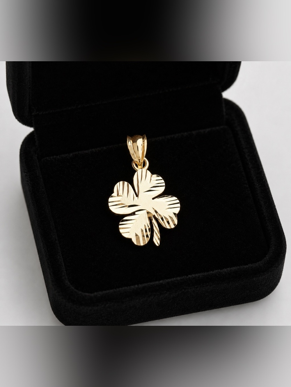 10k Gold Lucky Clover